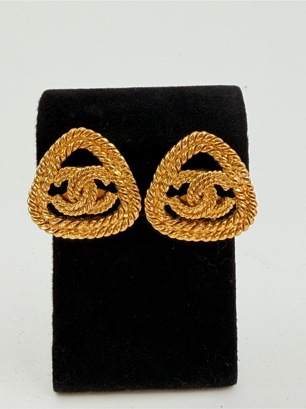 CHANEL Vintage 1991 Gold Twisted Rope CC Clip-On Earrings w/Chanel Box and COA - Picture 4 of 12